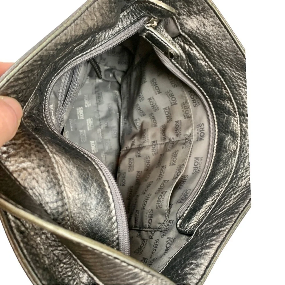 Michael Kors Silver Pebbled Leather Hobo Purse
